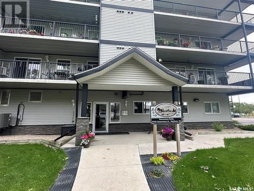 203 505 Bannerman Street, Weyburn, SK - Outdoor With Balcony