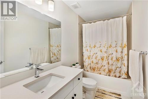 838 Sendero Way, Ottawa, ON - Indoor Photo Showing Bathroom