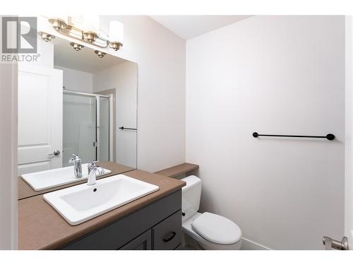 600 Boynton Place Unit# 75 Lot# 18, Kelowna, BC - Indoor Photo Showing Bathroom