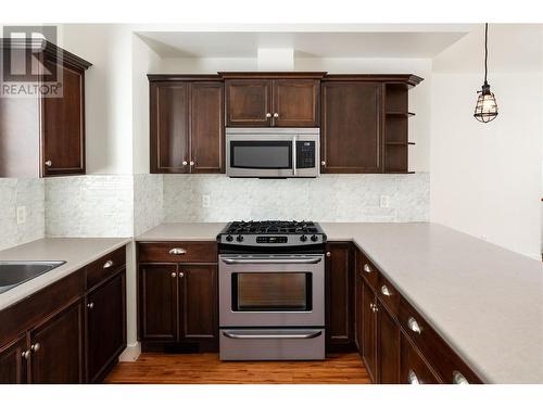 600 Boynton Place Unit# 75 Lot# 18, Kelowna, BC - Indoor Photo Showing Kitchen