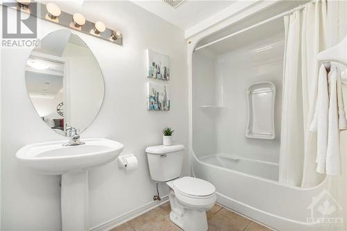 720 Kilbirnie Drive, Ottawa, ON - Indoor Photo Showing Bathroom