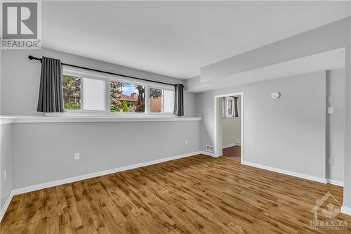 374 Dieppe Street, Ottawa, ON - Indoor Photo Showing Other Room