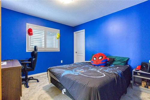 20 Lise Lane, Caledonia, ON - Indoor Photo Showing Bedroom