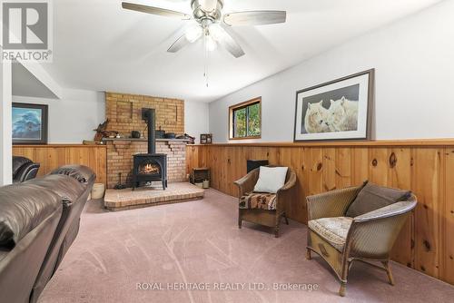 47 Andrew Court, Kawartha Lakes, ON - Indoor Photo Showing Bedroom