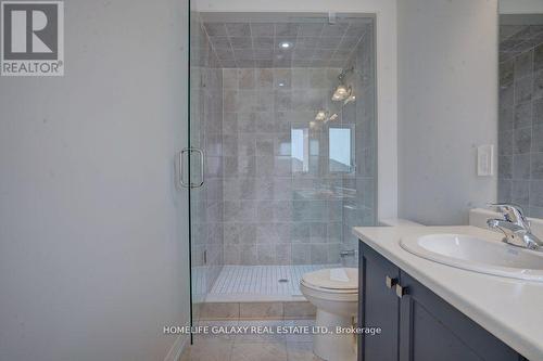 6 Corley Street, Kawartha Lakes, ON - Indoor Photo Showing Bathroom