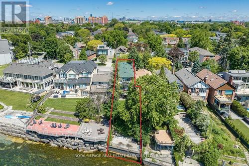 135 Lake Shore Drive, Toronto, ON - Outdoor