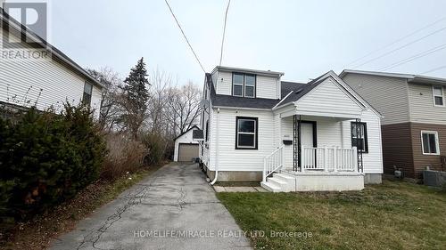 5659 Robinson Street, Niagara Falls, ON - Outdoor