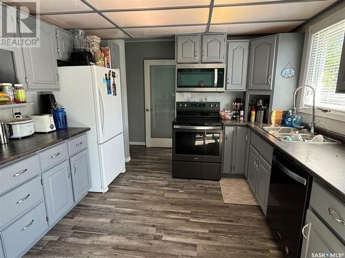 160 Vickers Crescent, Air Ronge, SK - Indoor Photo Showing Kitchen With Double Sink