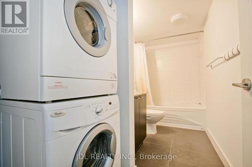 911 - 23 Sheppard Avenue E, Toronto, ON - Indoor Photo Showing Laundry Room