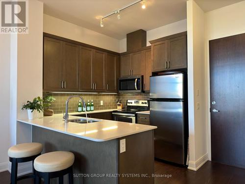 118 - 2480 Prince Michael Drive, Oakville, ON - Indoor Photo Showing Kitchen With Stainless Steel Kitchen With Double Sink