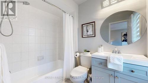 2216 Dale Ridge Drive, Oakville, ON - Indoor Photo Showing Bathroom