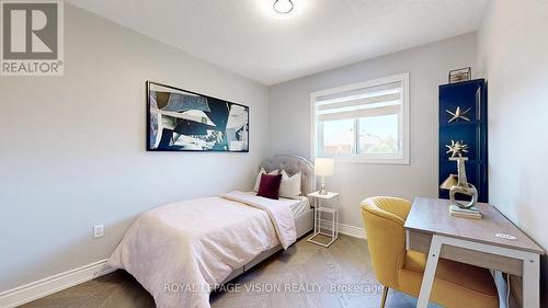 2216 Dale Ridge Drive, Oakville, ON - Indoor Photo Showing Bedroom