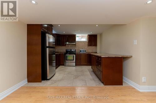 4 Janetville Street, Brampton, ON - Indoor Photo Showing Kitchen