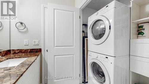 3901 - 59 Annie Craig Drive, Toronto, ON - Indoor Photo Showing Laundry Room
