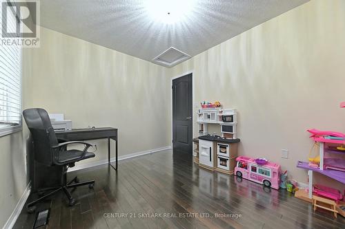 24 Dalton Drive, Cambridge, ON - Indoor Photo Showing Office