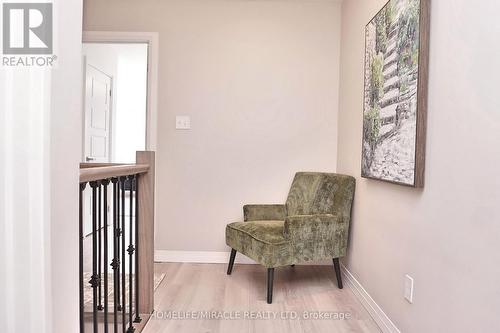 8 Pony Way, Kitchener, ON - Indoor Photo Showing Other Room