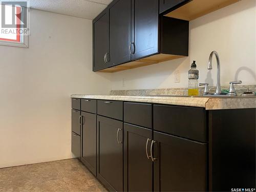 521 Tiverton Avenue, Torquay, SK - Indoor Photo Showing Kitchen