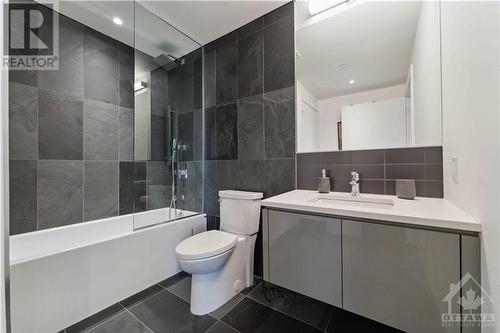 135 Barrette Street Unit#404, Ottawa, ON - Indoor Photo Showing Bathroom