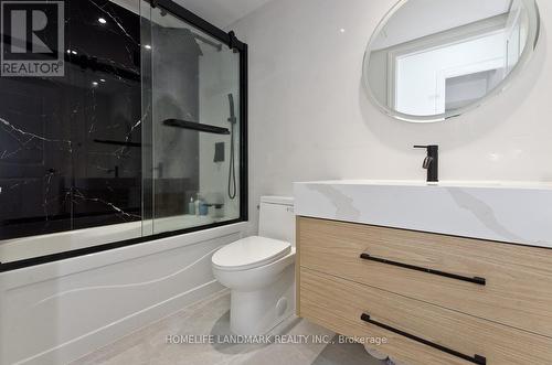 516 - 39 Upper Duke Crescent, Markham, ON - Indoor Photo Showing Bathroom