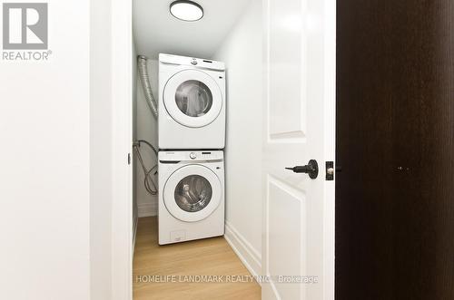 516 - 39 Upper Duke Crescent, Markham, ON - Indoor Photo Showing Laundry Room