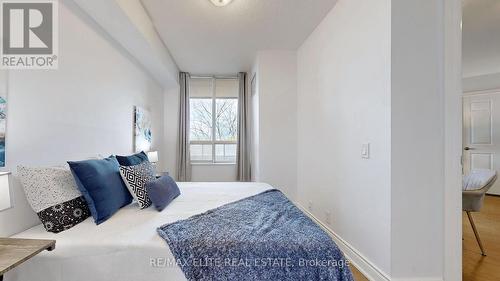 519 - 80 Harrison Garden Boulevard, Toronto, ON - Indoor Photo Showing Bedroom