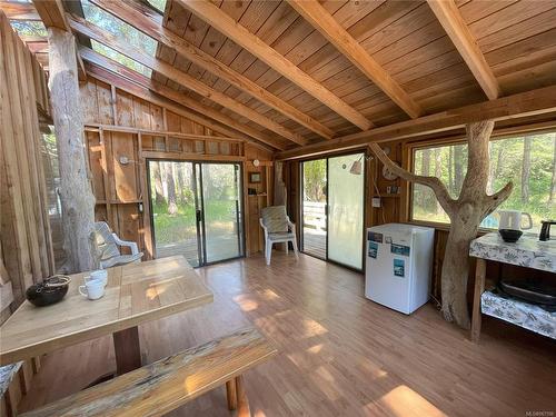 3135 Cannon Cres, Hornby Island, BC 