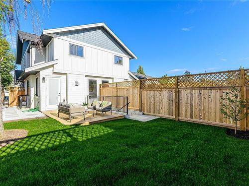 482 Grafton St, Esquimalt, BC - Outdoor With Exterior