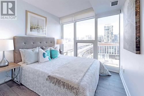 505 - 80 Queens Wharf Road, Toronto, ON - Indoor Photo Showing Bedroom