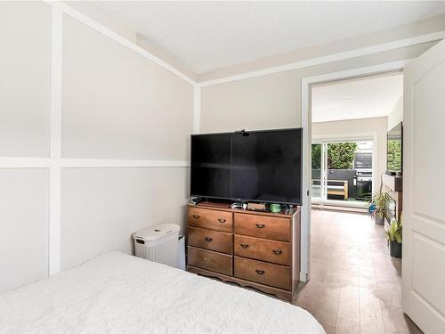 103-909 Pembroke St, Victoria, BC - Indoor Photo Showing Bedroom