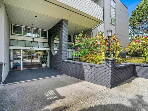 103-909 Pembroke St, Victoria, BC - Outdoor With Deck Patio Veranda