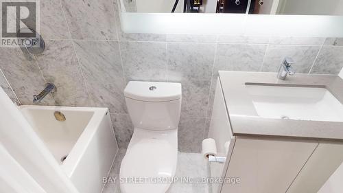 2711 - 115 Mcmahon Drive, Toronto, ON - Indoor Photo Showing Bathroom