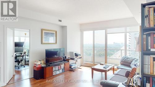 2711 - 115 Mcmahon Drive, Toronto, ON - Indoor Photo Showing Living Room