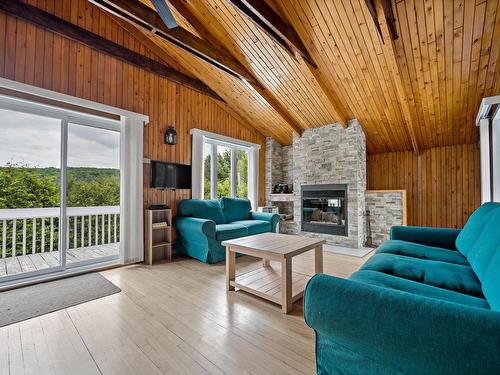 Loft - 1708 Boul. Fernand-Lafontaine, Rivière-Rouge, QC - Indoor Photo Showing Living Room With Fireplace