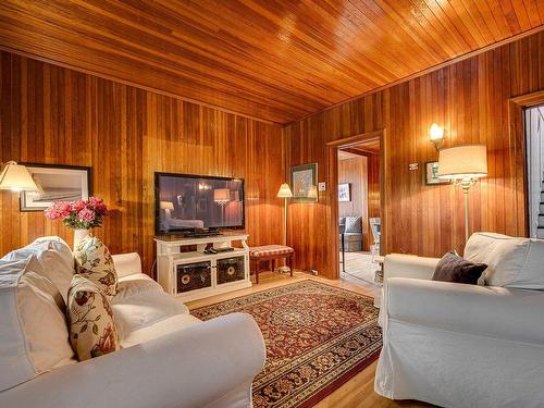 Salon - 30 Rue Du Sommet, Sainte-Marguerite-Du-Lac-Masson, QC - Indoor Photo Showing Living Room