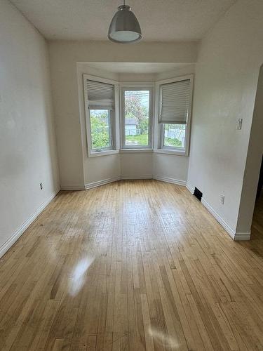 260 High Street N, Thunder Bay, ON - Indoor Photo Showing Other Room