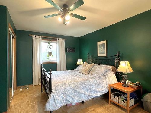 521 Hodder Avenue, Thunder Bay, ON - Indoor Photo Showing Bedroom