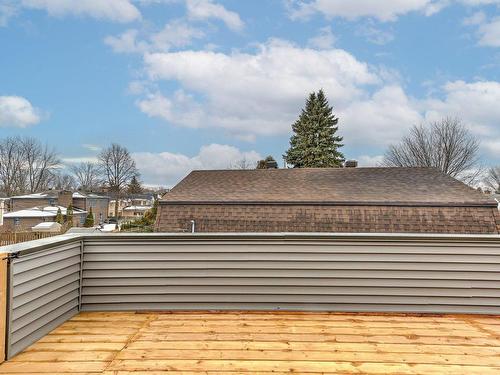 Balcon - 49 Rue Desbarats, Kirkland, QC - Outdoor With View