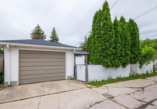 14 Lethbridge Ave, Winnipeg, MB 