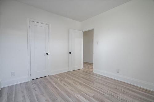 165 Park Row S|Unit #1, Hamilton, ON - Indoor Photo Showing Other Room