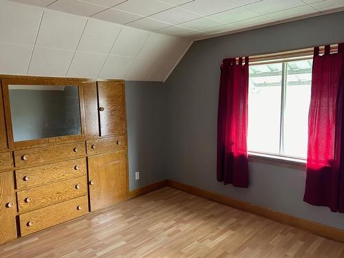 1410 Arthur Street E, Thunder Bay, ON - Indoor Photo Showing Other Room