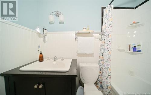 360 University Avenue, Fredericton, NB - Indoor Photo Showing Bathroom