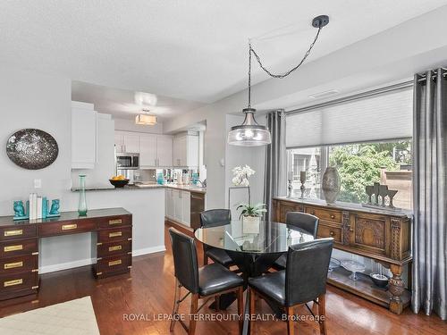 201-1801 Bayview Ave, Toronto, ON - Indoor Photo Showing Dining Room