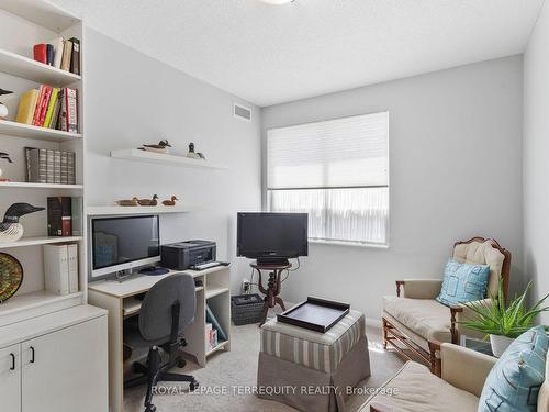 201-1801 Bayview Ave, Toronto, ON - Indoor Photo Showing Office