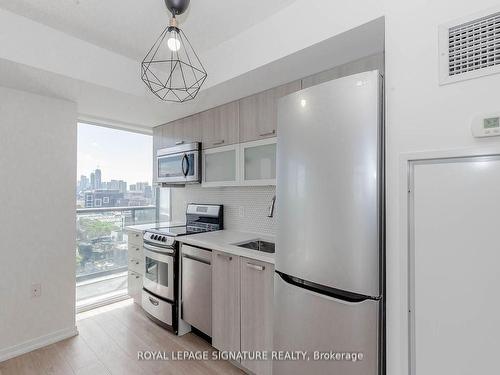 1921-36 Lisgar St E, Toronto, ON - Indoor Photo Showing Kitchen