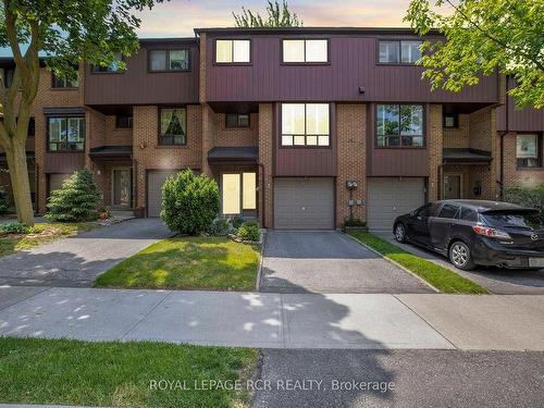 5 Wagon Trailway, Toronto, ON - Outdoor With Balcony With Facade