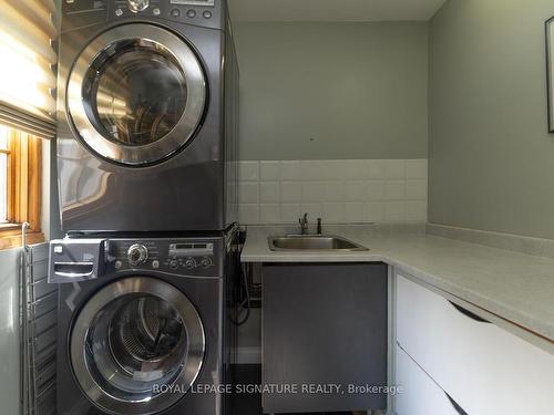 14 West Hill Dr, Toronto, ON - Indoor Photo Showing Laundry Room