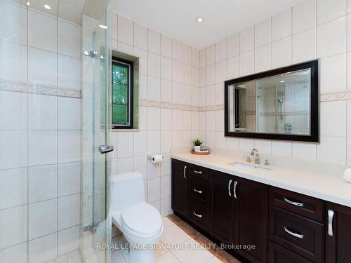 14 West Hill Dr, Toronto, ON - Indoor Photo Showing Bathroom