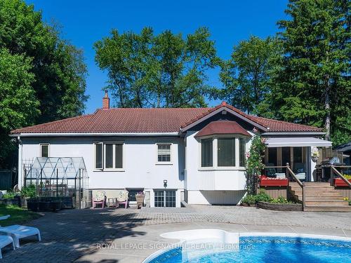 14 West Hill Dr, Toronto, ON - Outdoor With In Ground Pool