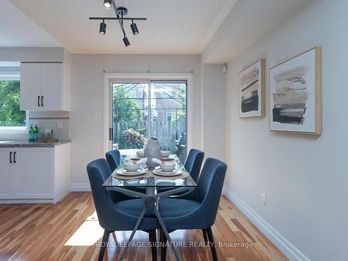 53 Bar Harbour Sq, Toronto, ON - Indoor Photo Showing Dining Room