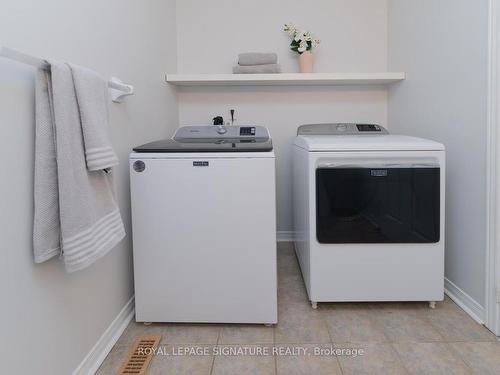 53 Bar Harbour Sq, Toronto, ON - Indoor Photo Showing Laundry Room